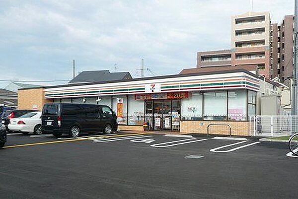セブンイレブン 茨木郡店（641m）