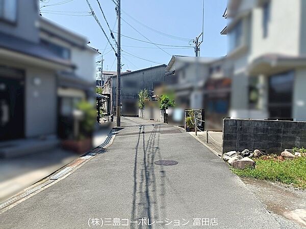 閑静な住宅街に佇む、日当たりの良い物件です。落ち着いた環境で新しい暮らしを始めませんか？