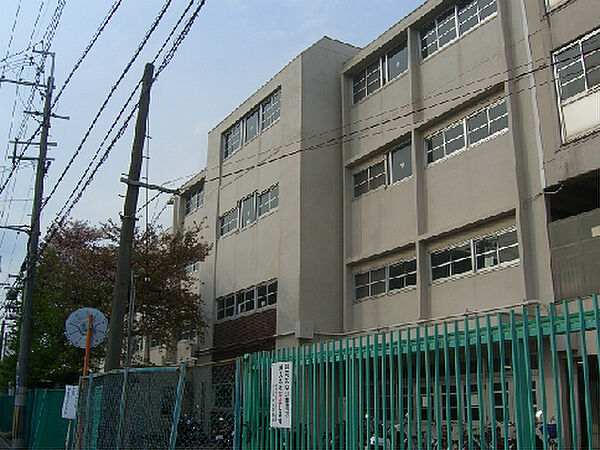 吹田市立吹田東小学校（1831m）