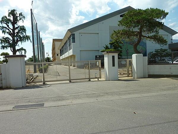 apartment 茨城県土浦市下高津１丁目
地図を見る