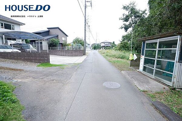 南側公道は道路幅2.9ｍですが、交通量が少なく行き来はしやすいです。現地でご確認ください。