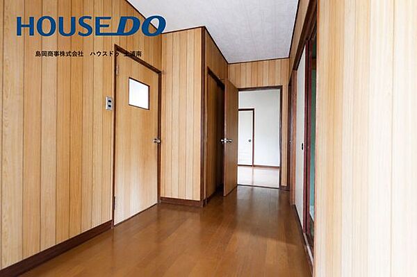 ※画像はAIに荷物を消してもらっています。