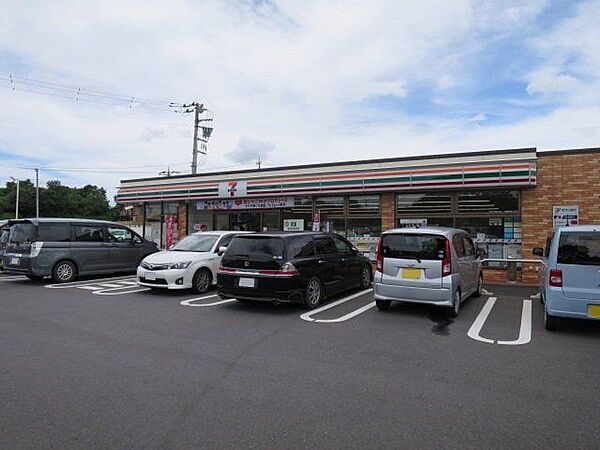 セブンイレブン土浦烏山125号バイパス店 700m
