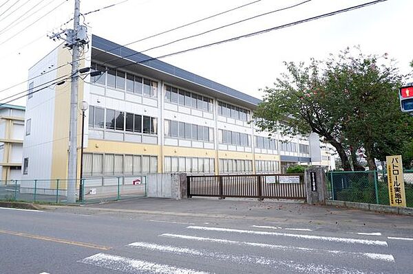 かすみがうら市立下稲吉小学校 1100m