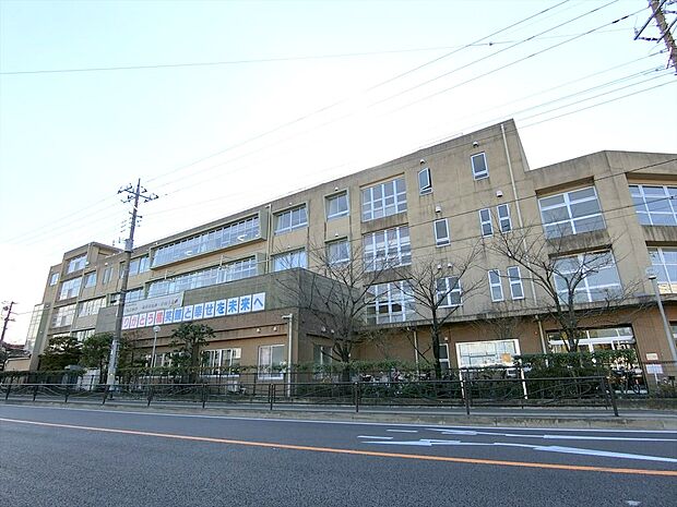川崎市立橘小学校（310m）
