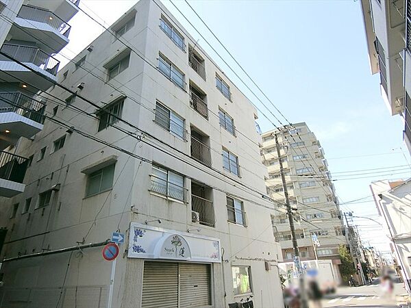 当日のご連絡でも現地のご案内が可能です。ご見学や資料のご希望等、お気軽にご連絡ください。