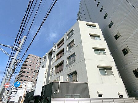 ご見学の際は最寄駅やご自宅への送迎も承ります。対応可能エリアはスタッフまでお問合せください。