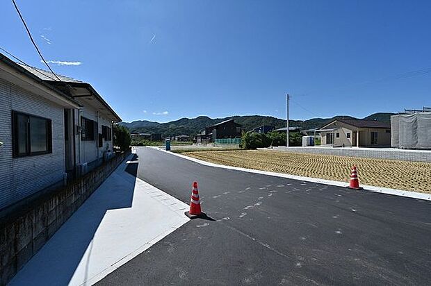 清和小学校近くの全9区画の分譲地の入口
