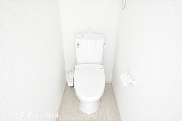 2階にもトイレがあり、お休みの時間も安心です