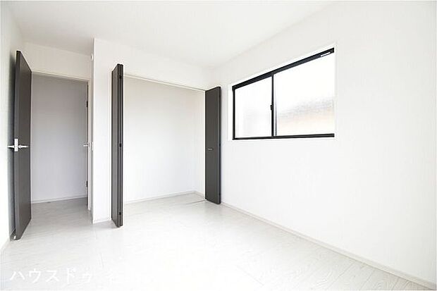 ご家族の思い出も大切にしまっておけるたっぷり収納