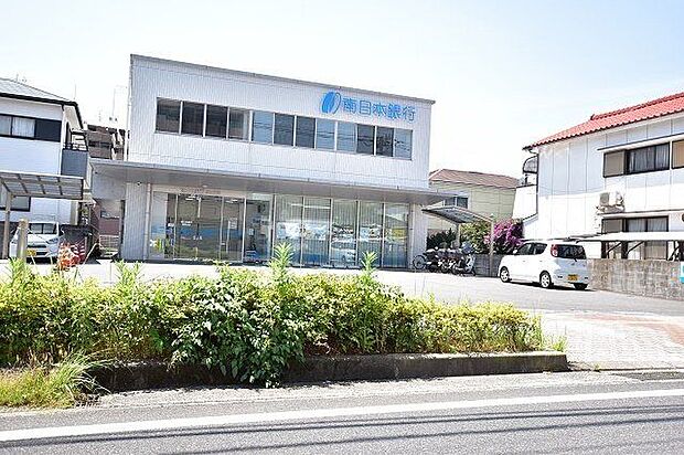 南日本銀行紫原支店【南日本銀行紫原支店】鹿児島市紫原4丁目にある銀行です。駐車場有り、ATMありATM平日・土日祝　8：00〜21：00 630m