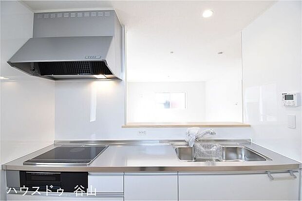 段差も隙間もないなめらかな形状で、お手入れラクラクです！