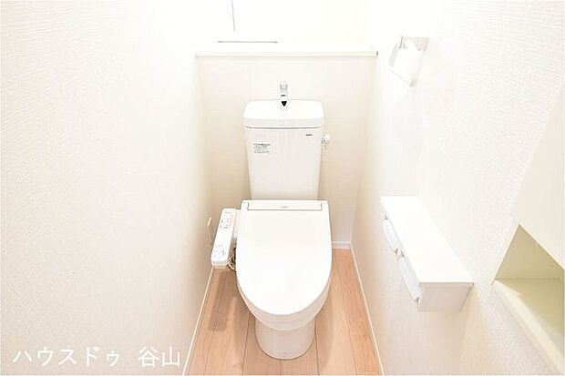 2階にもトイレが配置され、お休みの時間でも安心です