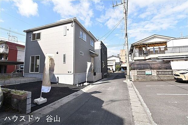 幹線道路から1本入った現地は想像以上に静か