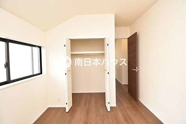 洋室を拡大表示