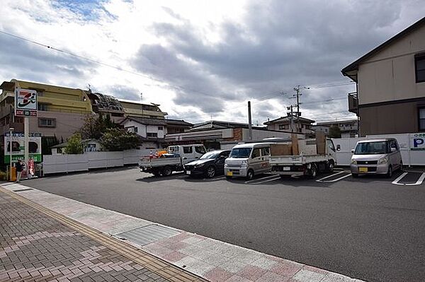 セブンイレブン紫原南店【セブンイレブン紫原南店】鹿児島市紫原3丁目にあるコンビニです。設備・サービス　ATM、マルチコピー機、たばこ、お酒、セブンカフェ、駐車場あり 400m