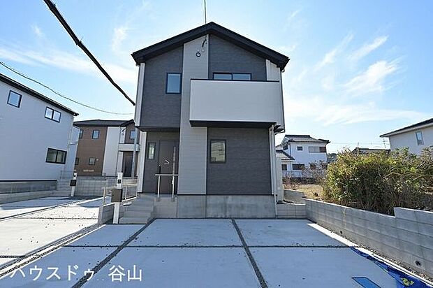 1号棟外観◇モダンな外観で落ち着きのあるデザインです