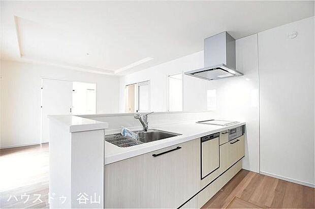 機能性とデザイン性に優れたシステムキッチン