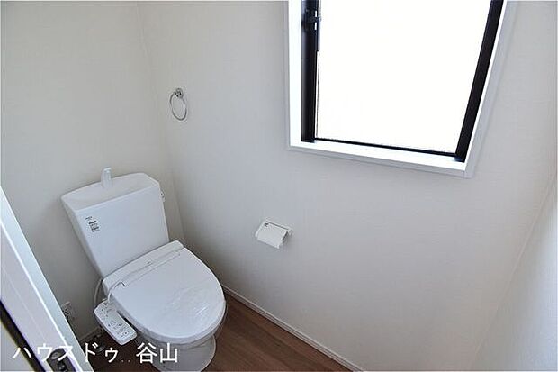 2階にもトイレがあり、お休みの時間も安心です