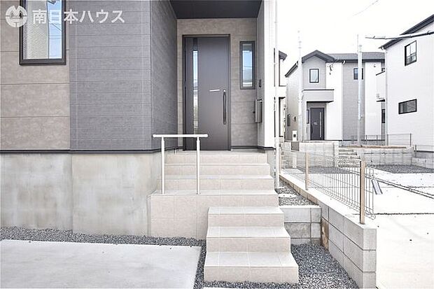 上品な雰囲気のエントランス♪