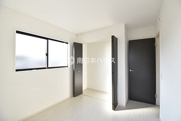 過去施工例　シンプルで上質な居室スペース