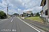 外観：前面道路含む現地写真