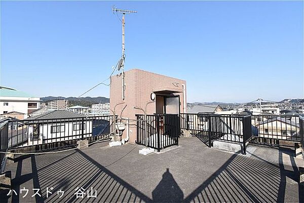解放感が素敵なルーフバルコニー