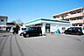 周辺：コンビニ ファミリーマート東谷山4丁目店 900m