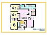 間取り：LDK19帖のゆとりある3LDK。ランドリールームやファミリークローゼット、パントリー、シューズクロークを備え、収納力と家事動線に配慮された間取りです。