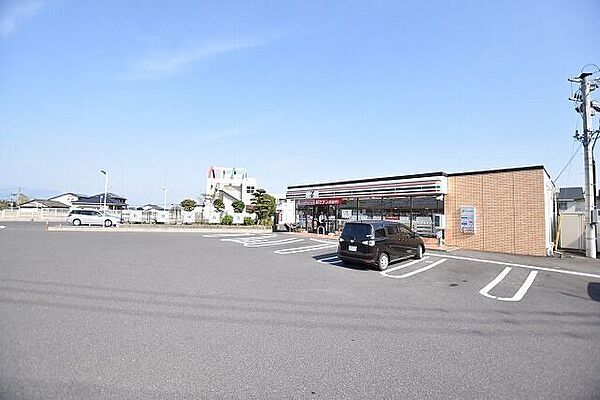 コンビニ セブンイレブン影原店 350m