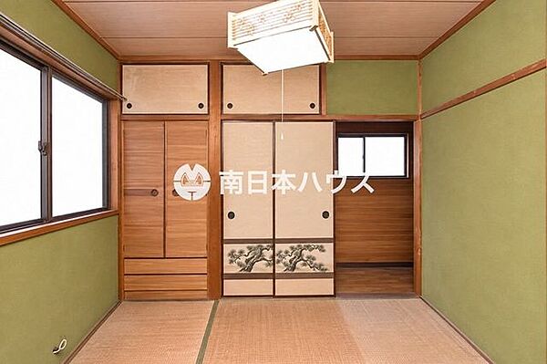 収納