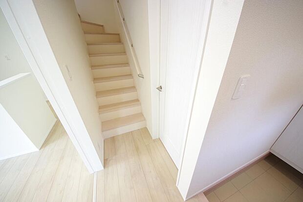 家族を心地よく迎えたり、お客様を心からお迎えしたり、おもてなしの心をもって迎え入れます。