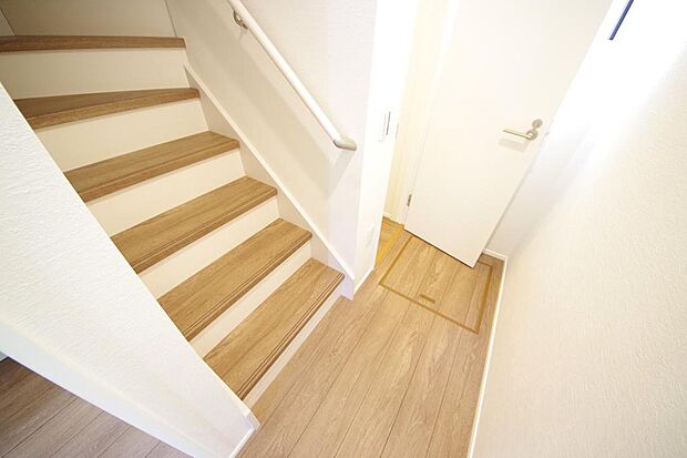 家族を心地よく迎えたり、お客様を心からお迎えしたり、おもてなしの心をもって迎え入れます。