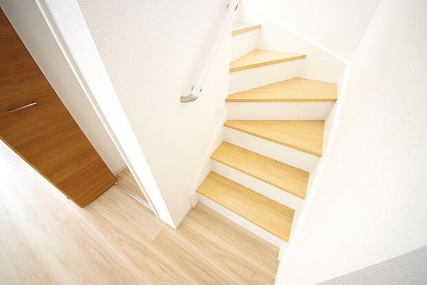 家族を心地よく迎えたり、お客様を心からお迎えしたり、おもてなしの心をもって迎え入れます。