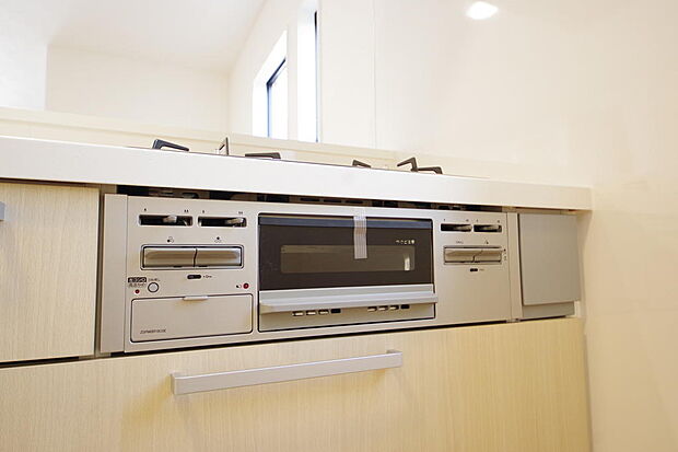 小さなお子様がいたずら出来ないようにロックがかかるようになっています。これなら奥様も安心です