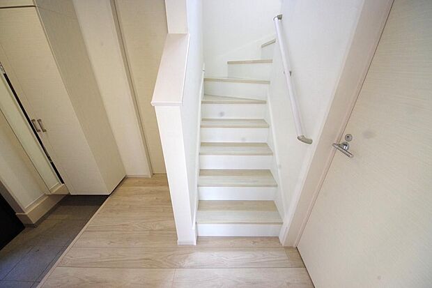 家族を心地よく迎えたり、お客様を心からお迎えしたり、おもてなしの心をもって迎え入れます。