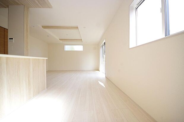 家族皆方が一番長い時間を共有するリビング　ダイニング。快適な空間としてご利用いただけます。