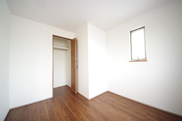 プライベートスペースである居室はより安らげ、ご満足いただける空間となります。