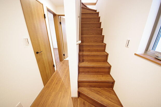 家族を心地よく迎えたり、お客様を心からお迎えしたり、おもてなしの心をもって迎え入れます。