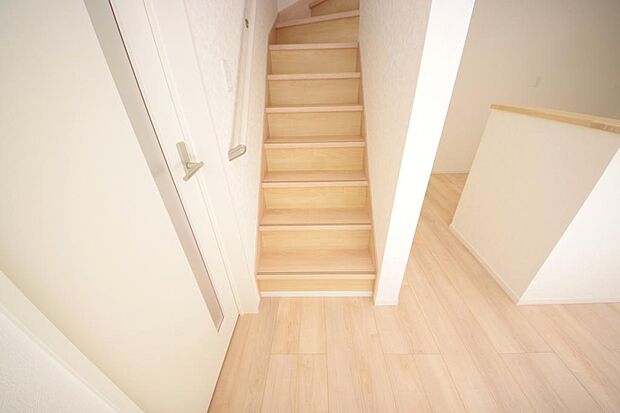 家族を心地よく迎えたり、お客様を心からお迎えしたり、おもてなしの心をもって迎え入れます。