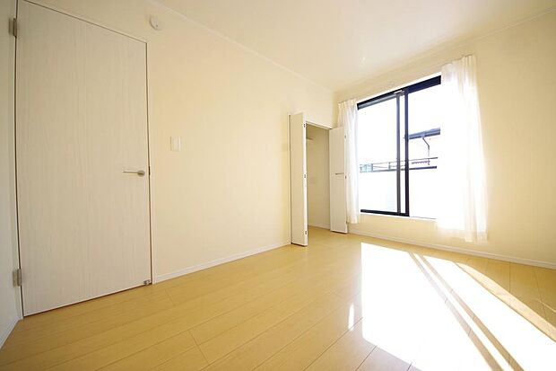 充実の収納でお部屋もすっきりお使いいただけ、心落ち着くプライベートスペースとしてお使いいただけます。