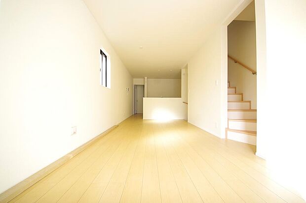 家族皆方が一番長い時間を共有するリビング　ダイニング。快適な空間としてご利用いただけます。