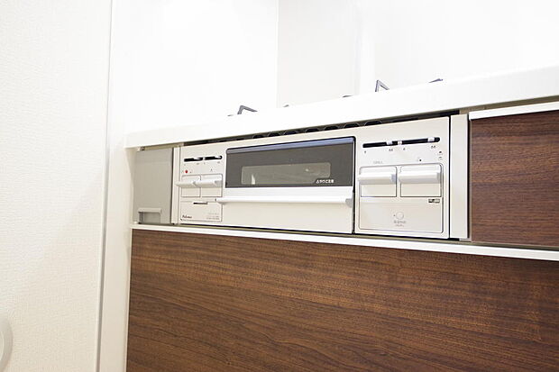 小さなお子様がいたずら出来ないようにロックがかかるようになっています。これなら奥様も安心です。