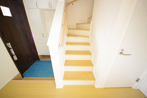 家族を心地よく迎えたり、お客様を心からお迎えしたり、おもてなしの心をもって迎え入れます。