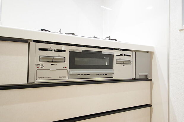 小さなお子様がいたずら出来ないようにロックがかかるようになっています。これなら奥様も安心です。