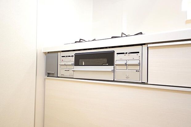 小さなお子様がいたずら出来ないようにロックがかかるようになっています。これなら奥様も安心です。