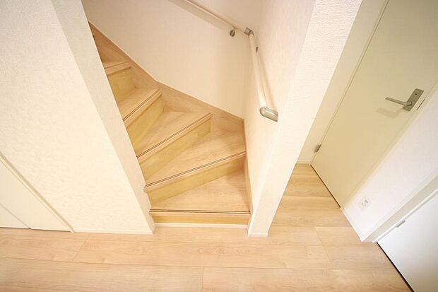 家族を心地よく迎えたり、お客様を心からお迎えしたり、おもてなしの心をもって迎え入れます。