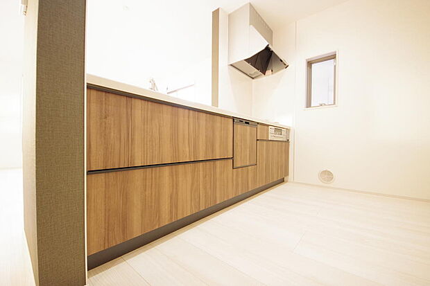 収納豊富で、日々のお料理から後片付けまで快適に、はかどるキッチンです。