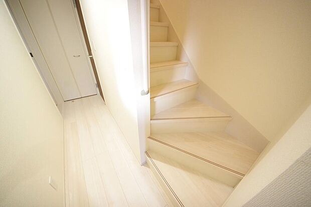 家族を心地よく迎えたり、お客様を心からお迎えしたり、おもてなしの心をもって迎え入れます。