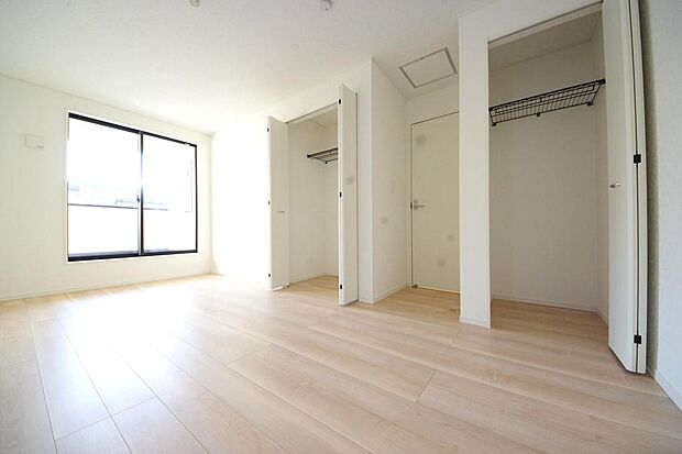 プライベートスペースである居室はより安らげ、ご満足いただける空間となります。